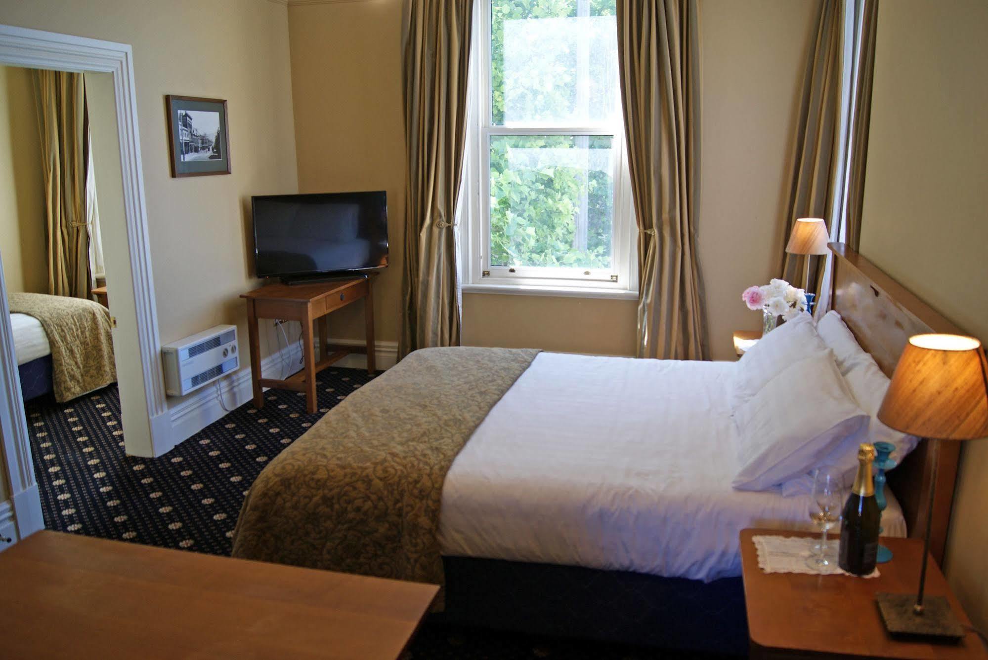 Highland House Boutique Hotel Dunedin Eksteriør bilde